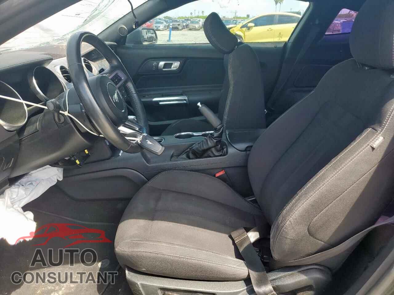 FORD MUSTANG 2020 - 1FA6P8CF4L5124483