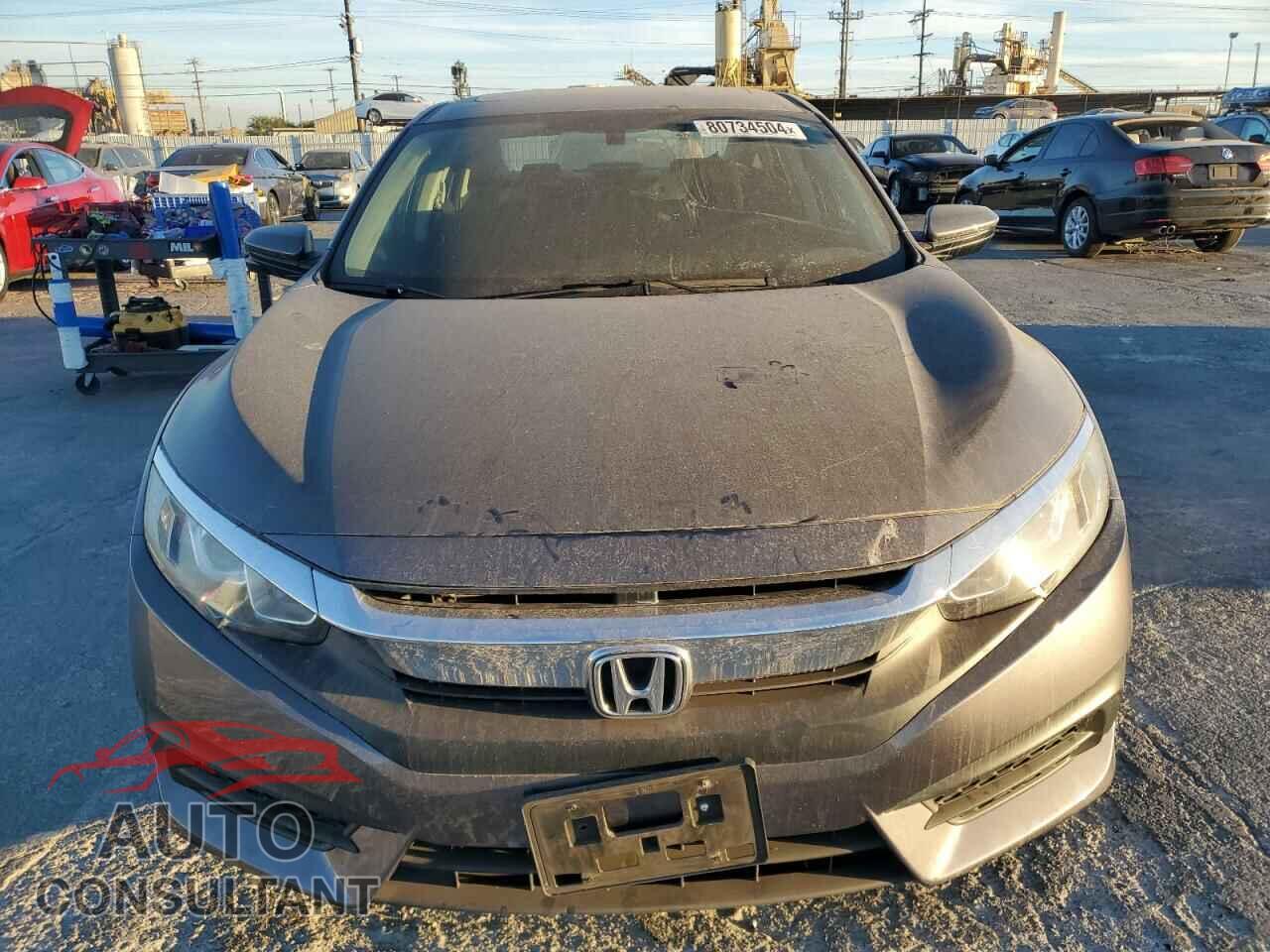 HONDA CIVIC 2018 - 2HGFC2F74JH552195