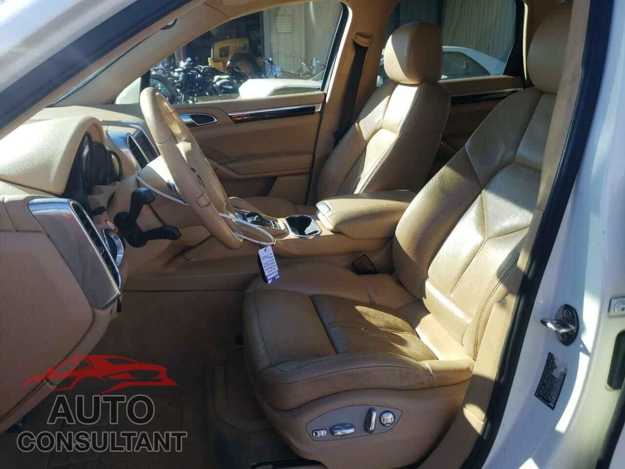 PORSCHE CAYENNE 2011 - WP1AB2A2XBLA44503