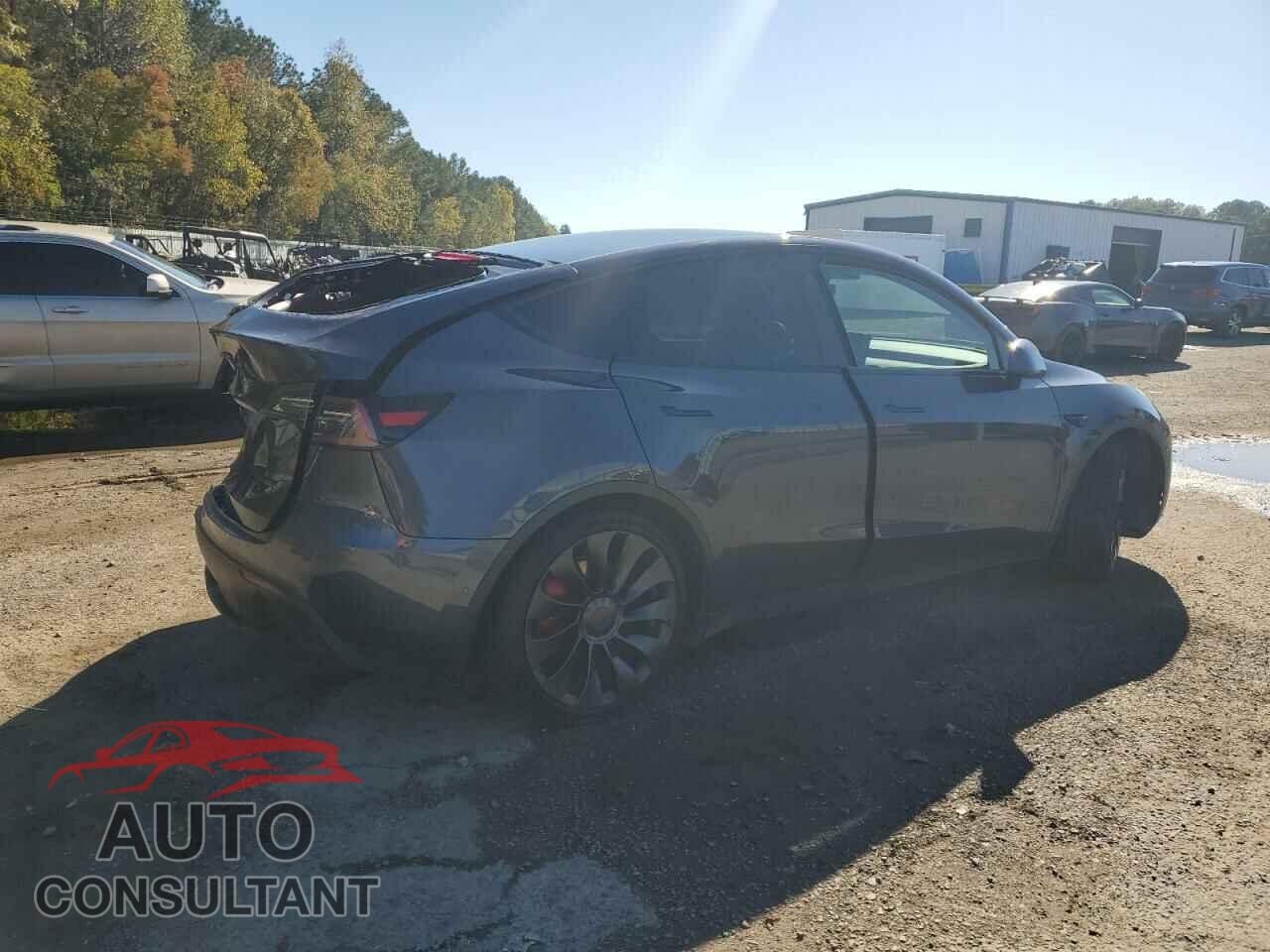 TESLA MODEL Y 2020 - 5YJYGDEF2LF000865