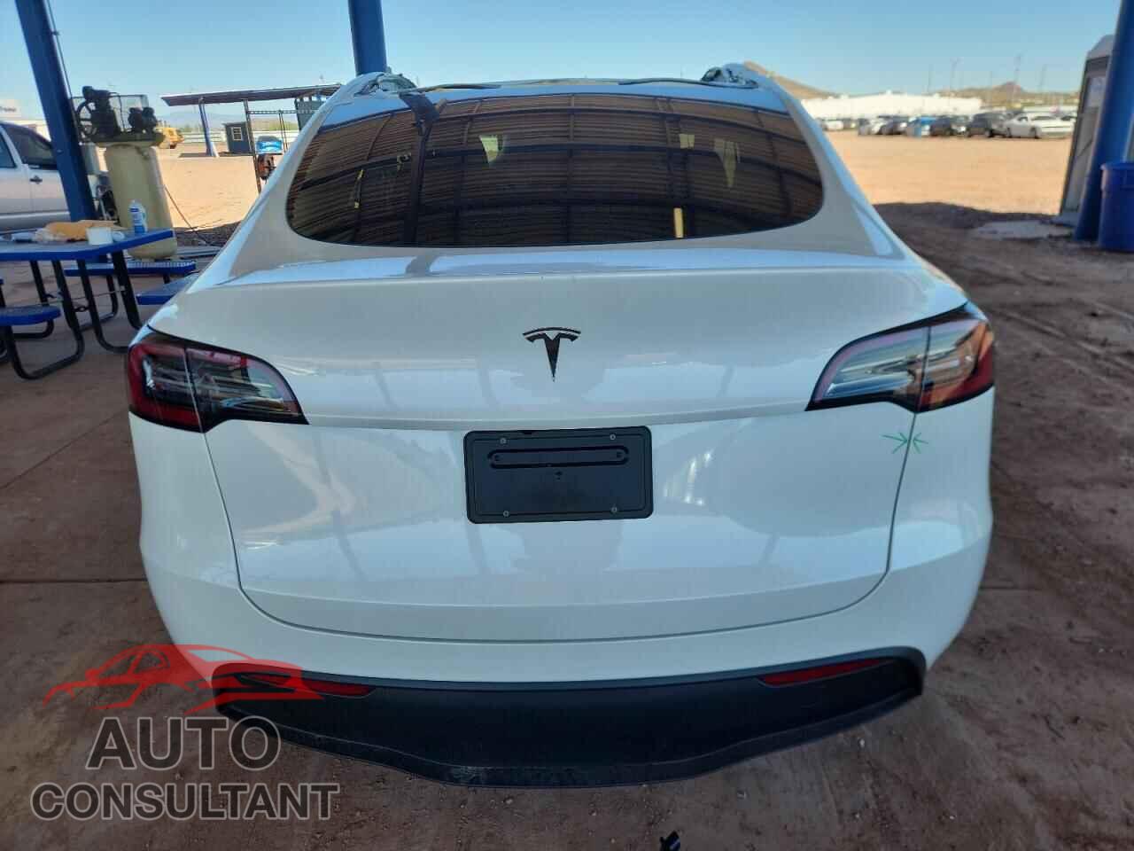 TESLA MODEL Y 2024 - 7SAYGDED6RF151122
