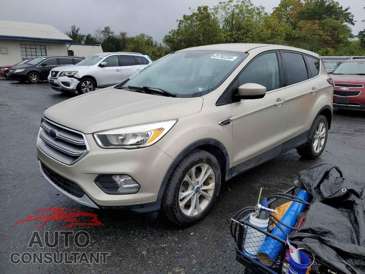 FORD ESCAPE 2017 - 1FMCU9GD4HUE00626