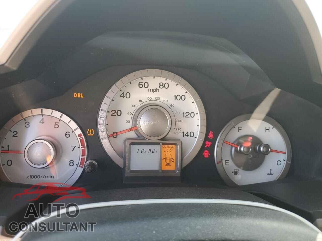 HONDA PILOT 2011 - 5FNYF3H69BB017556