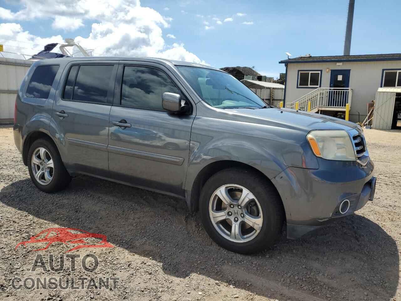 HONDA PILOT 2013 - 5FNYF4H50DB060084