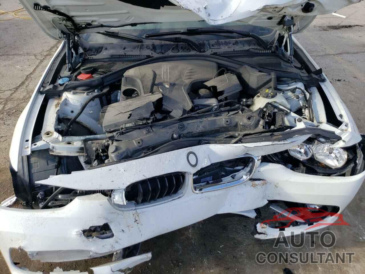 BMW 3 SERIES 2016 - WBA8E3G51GNU04555