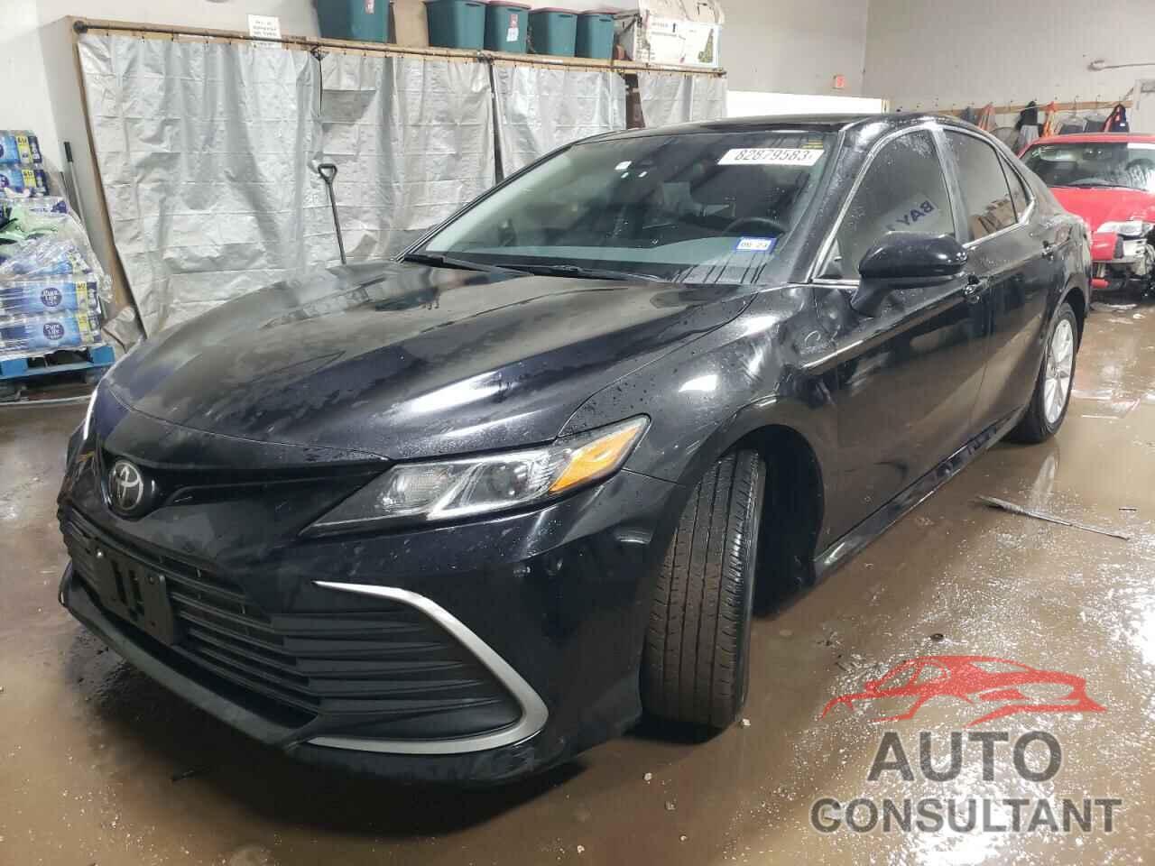 TOYOTA CAMRY 2022 - 4T1C11AK7NU697971