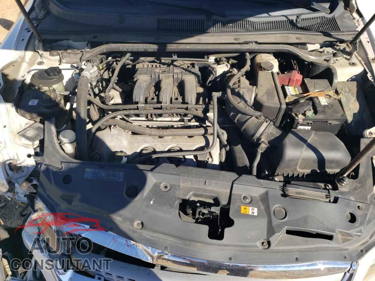 FORD TAURUS 2011 - 1FAHP2FW5BG119863