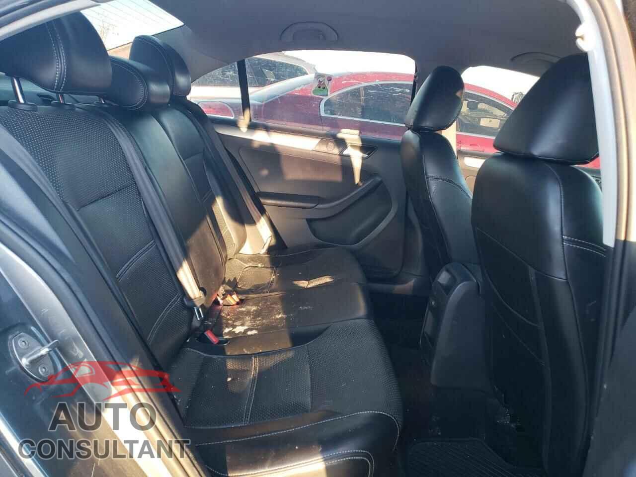 VOLKSWAGEN JETTA 2017 - 3VW2B7AJ5HM311366