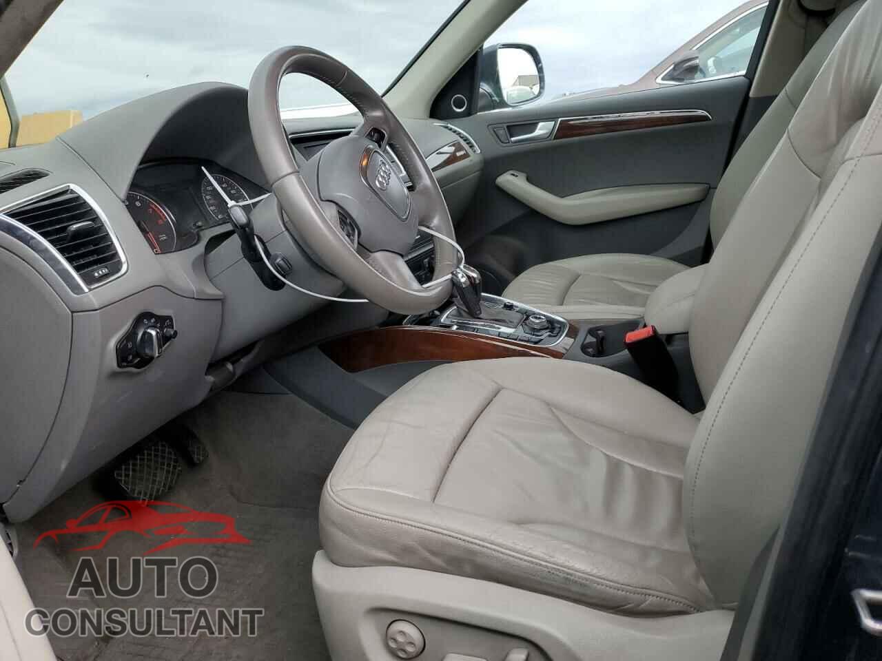 AUDI Q5 2011 - WA1LFAFP1BA095178