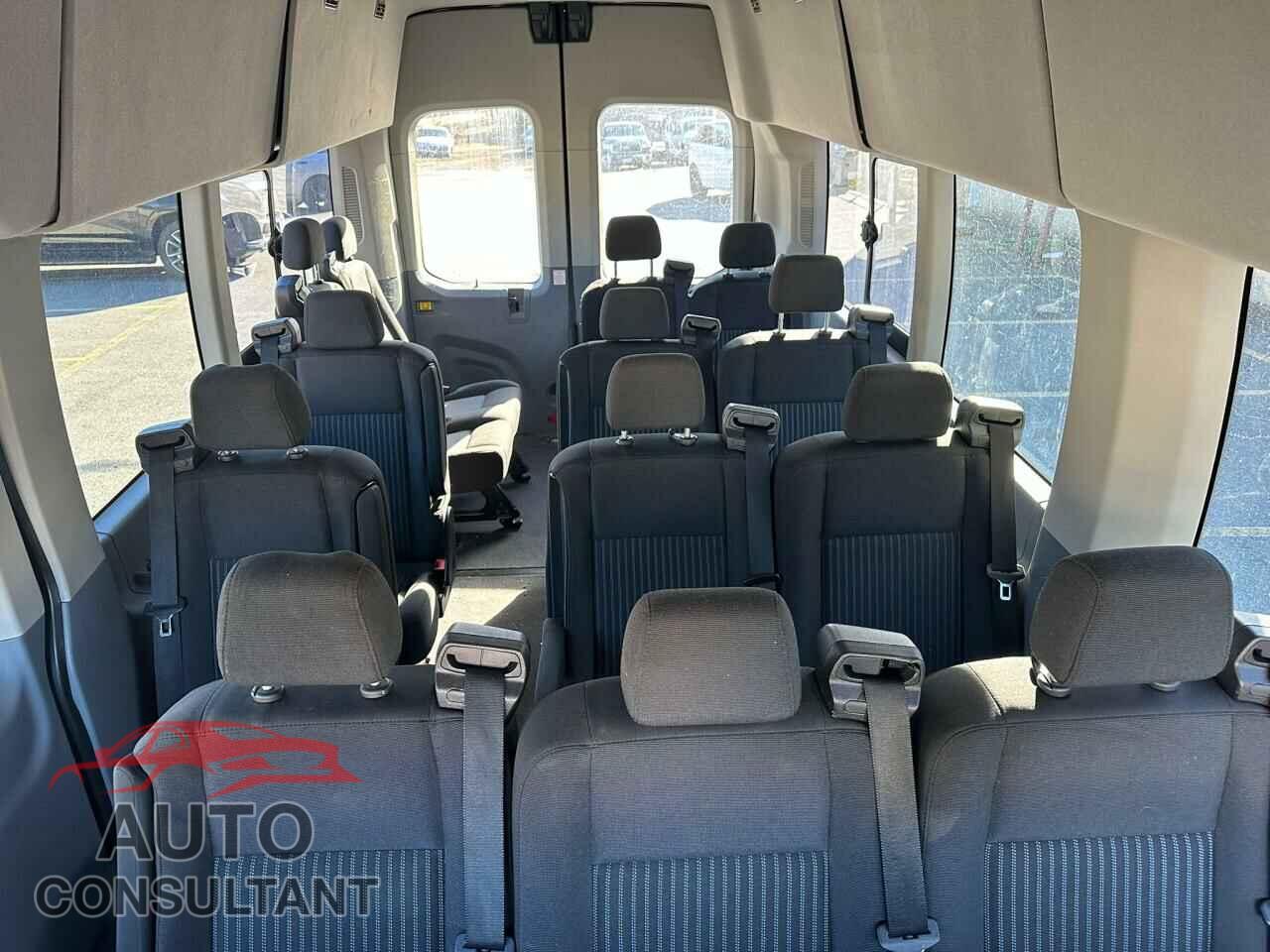 FORD TRANSIT 2017 - 1FBVU4XG1HKA50432