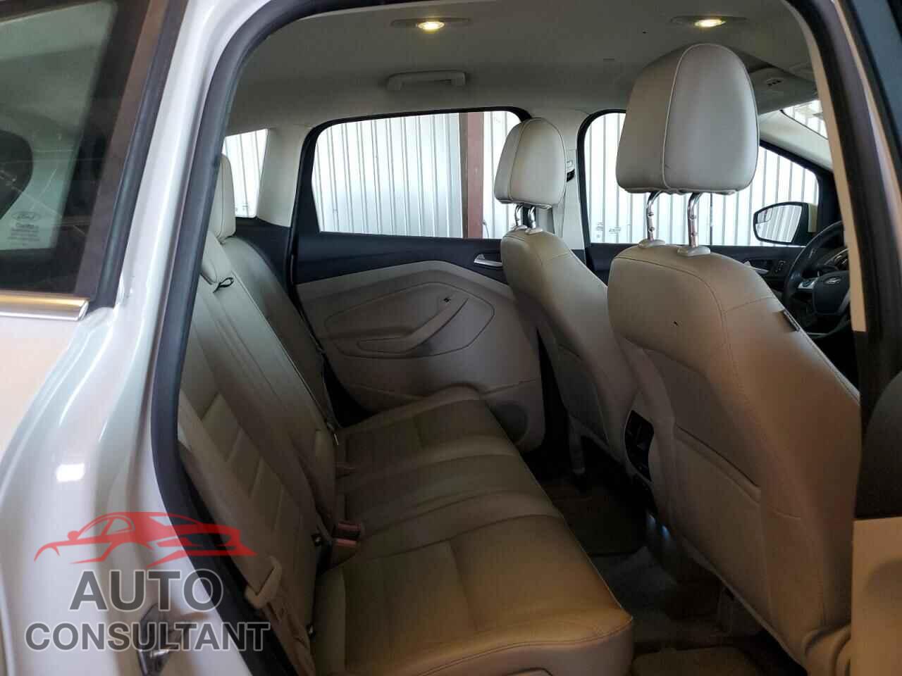 FORD CMAX 2013 - 1FADP5BU8DL539339
