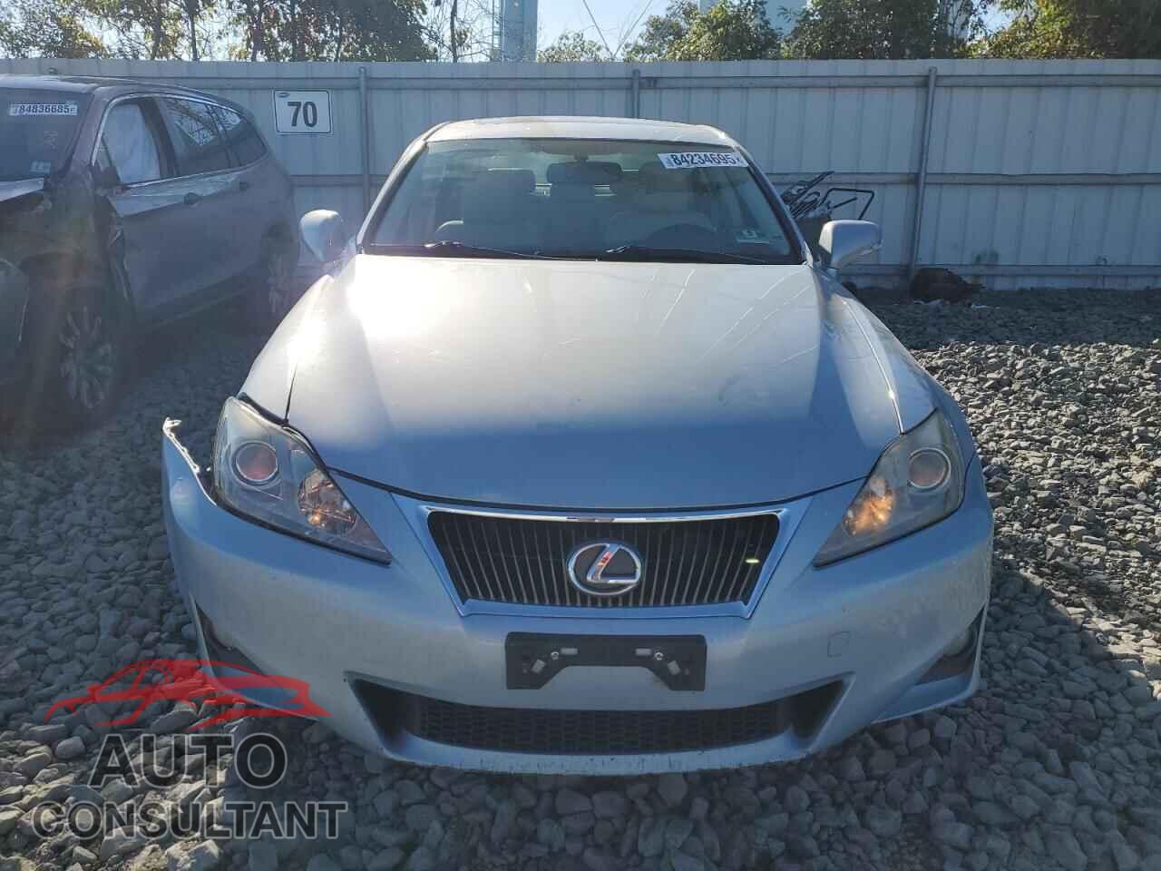 LEXUS IS 2012 - JTHCF5C28C5054156