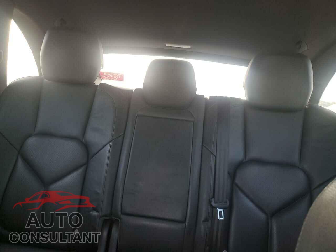 PORSCHE CAYENNE 2012 - WP1AB2A22CLA43573