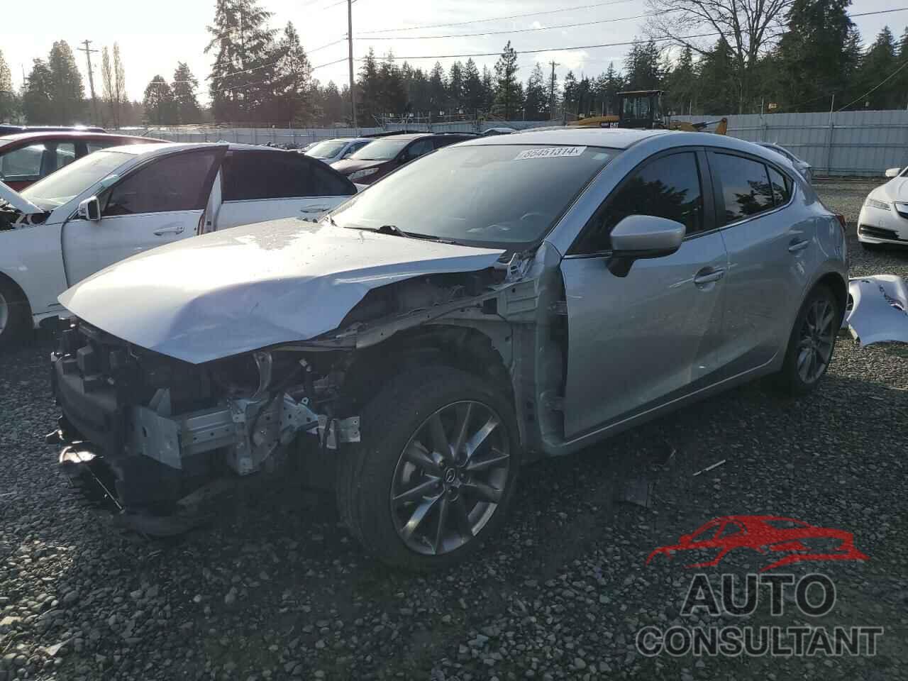 MAZDA 3 2018 - JM1BN1M30J1156328