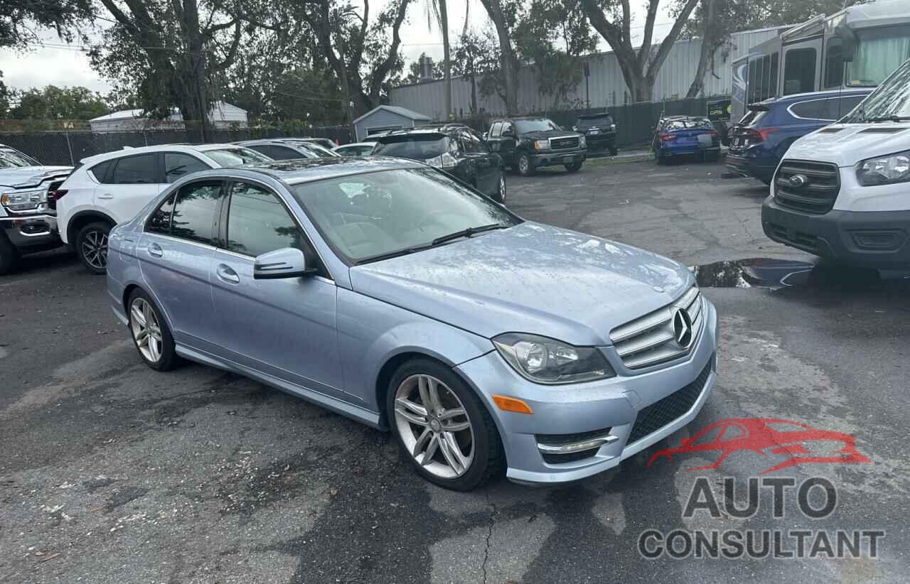 MERCEDES-BENZ C-CLASS 2013 - WDDGF4HB9DA785179