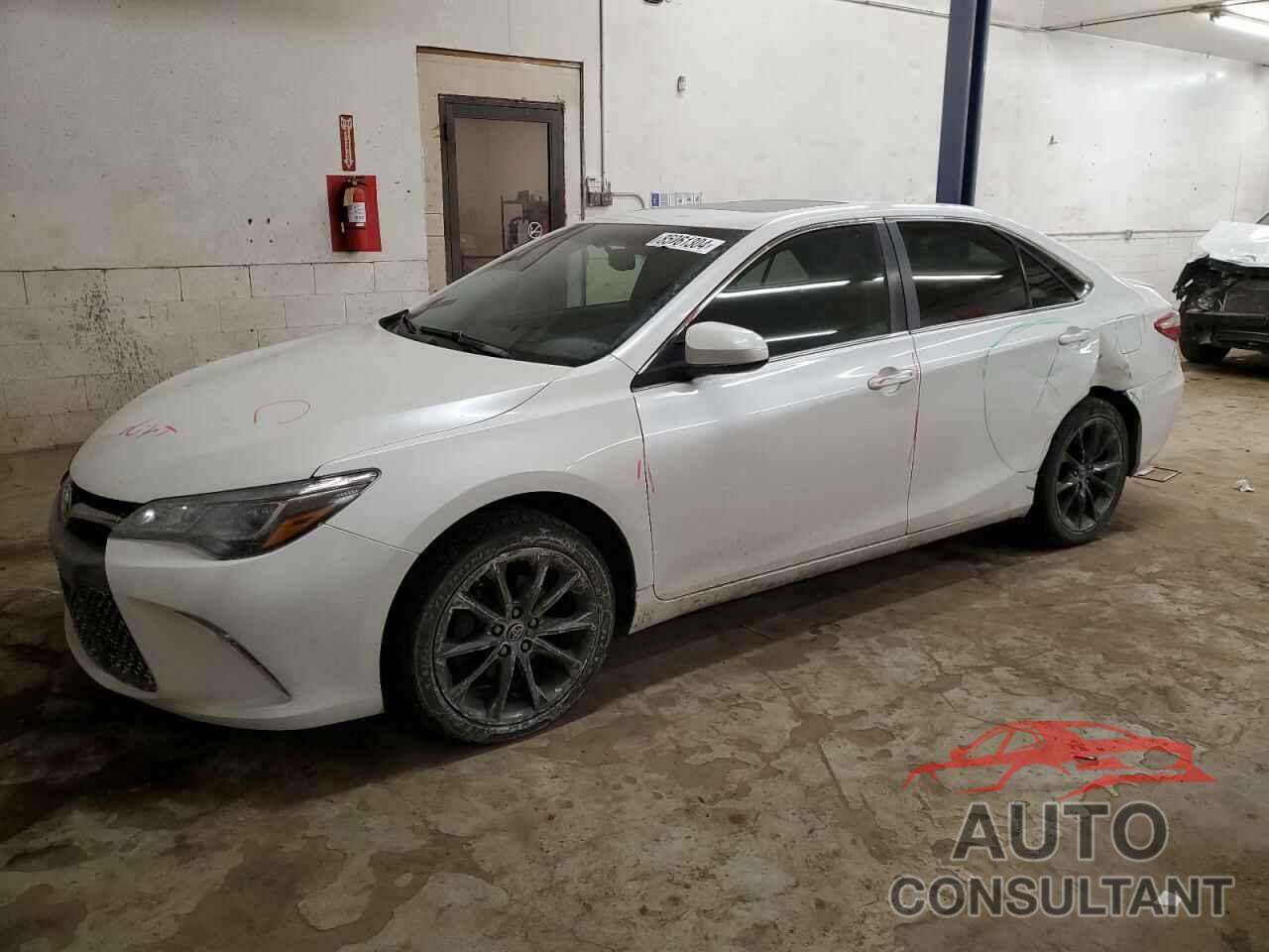 TOYOTA CAMRY 2015 - 4T1BK1FK6FU561303
