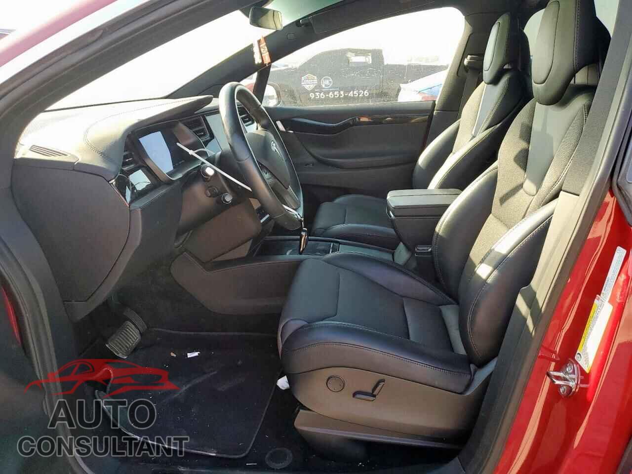TESLA MODEL X 2018 - 5YJXCBE21JF114779