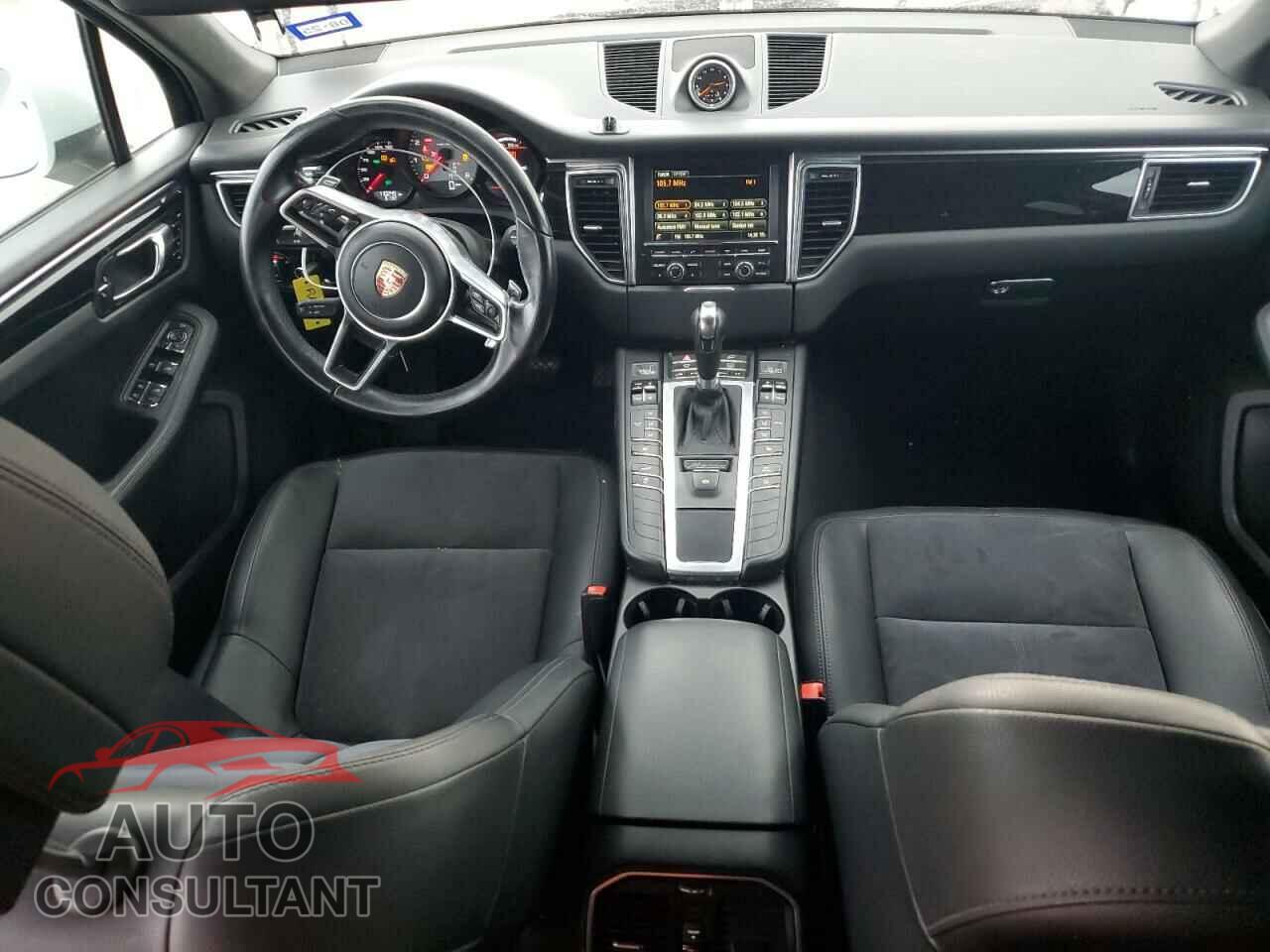 PORSCHE MACAN 2015 - WP1AB2A5XFLB44181