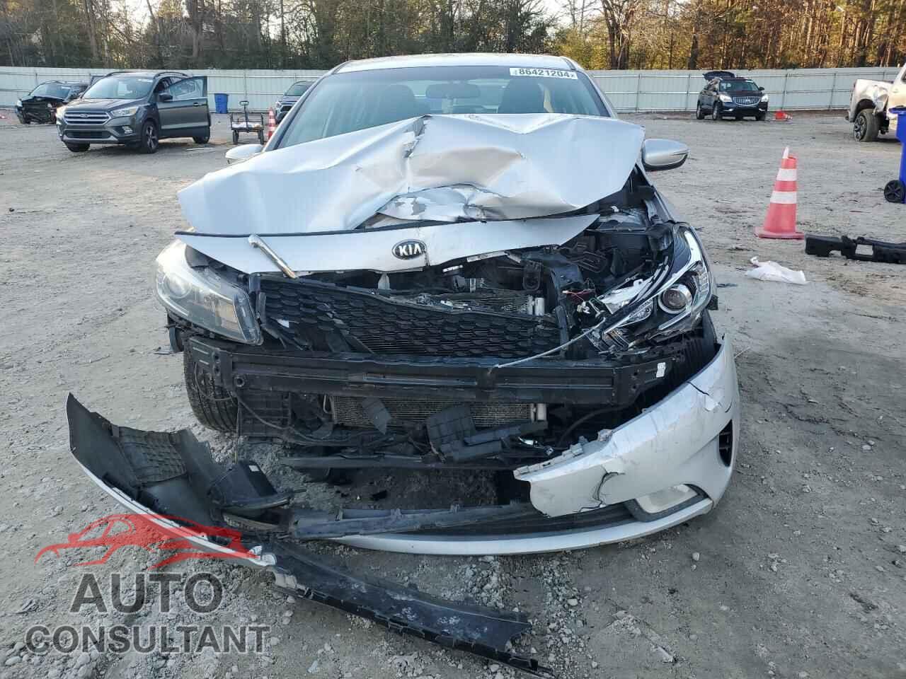 KIA FORTE 2017 - 3KPFL4A88HE089980