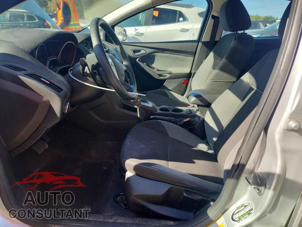 FORD FOCUS 2014 - 1FADP3F21EL374183