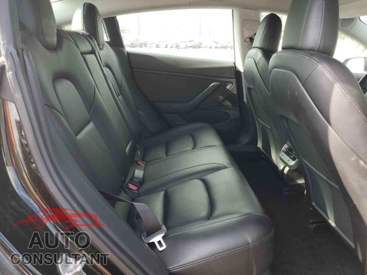TESLA MODEL 3 2019 - 5YJ3E1EA7KF304596