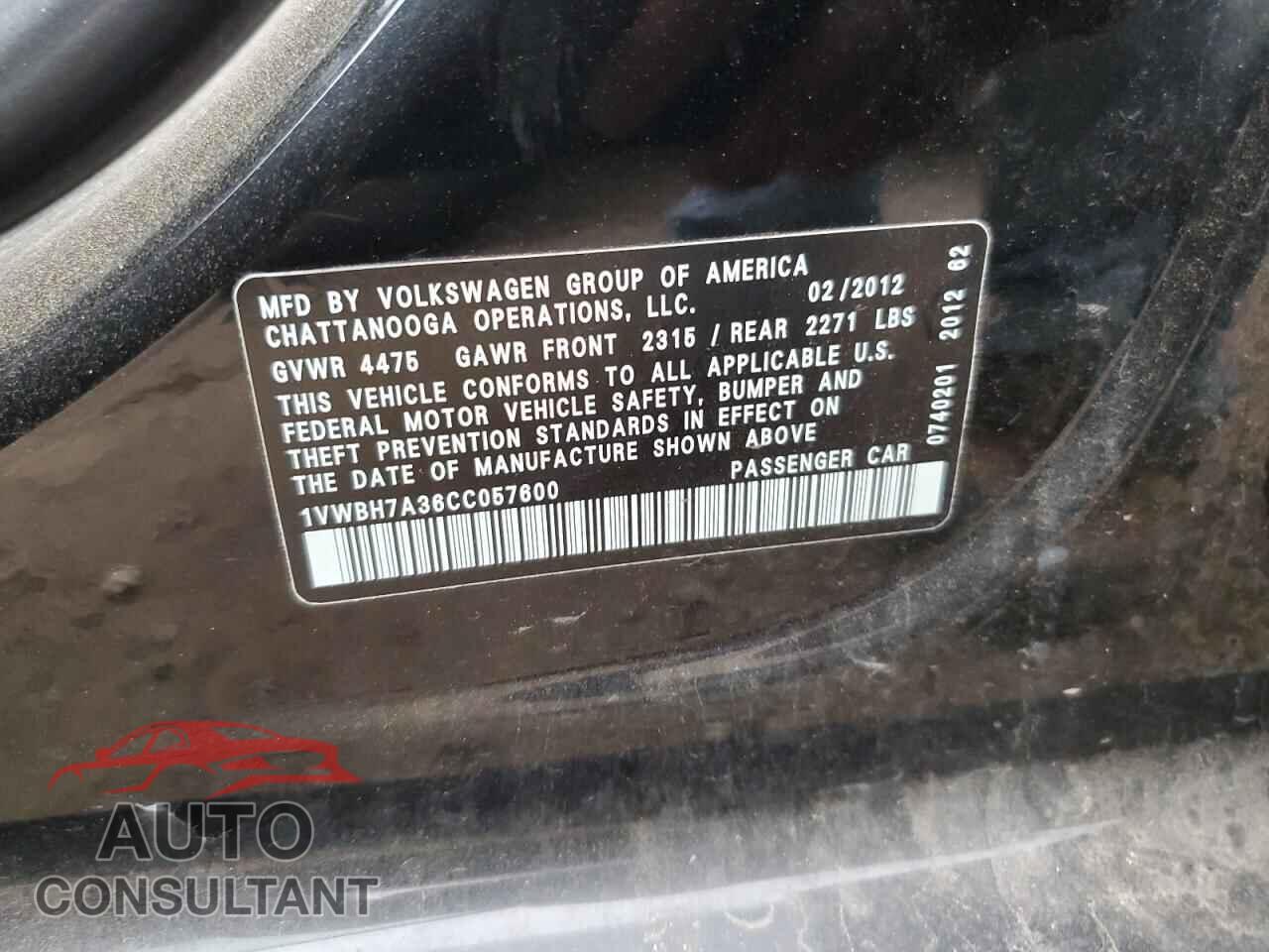 VOLKSWAGEN PASSAT 2012 - 1VWBH7A36CC057600