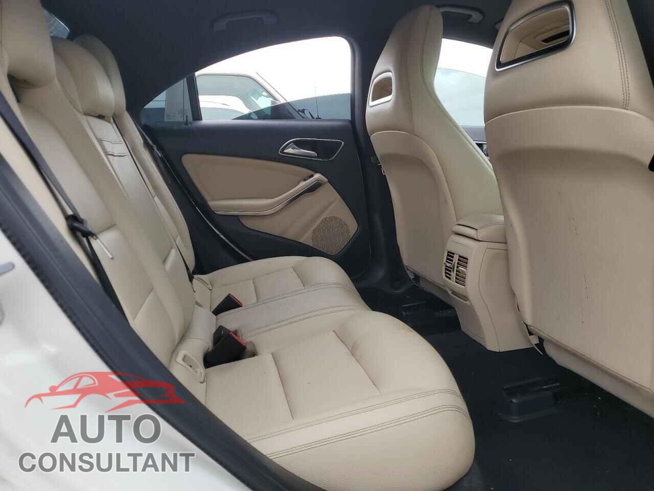 MERCEDES-BENZ CLA-CLASS 2017 - WDDSJ4EB6HN412029