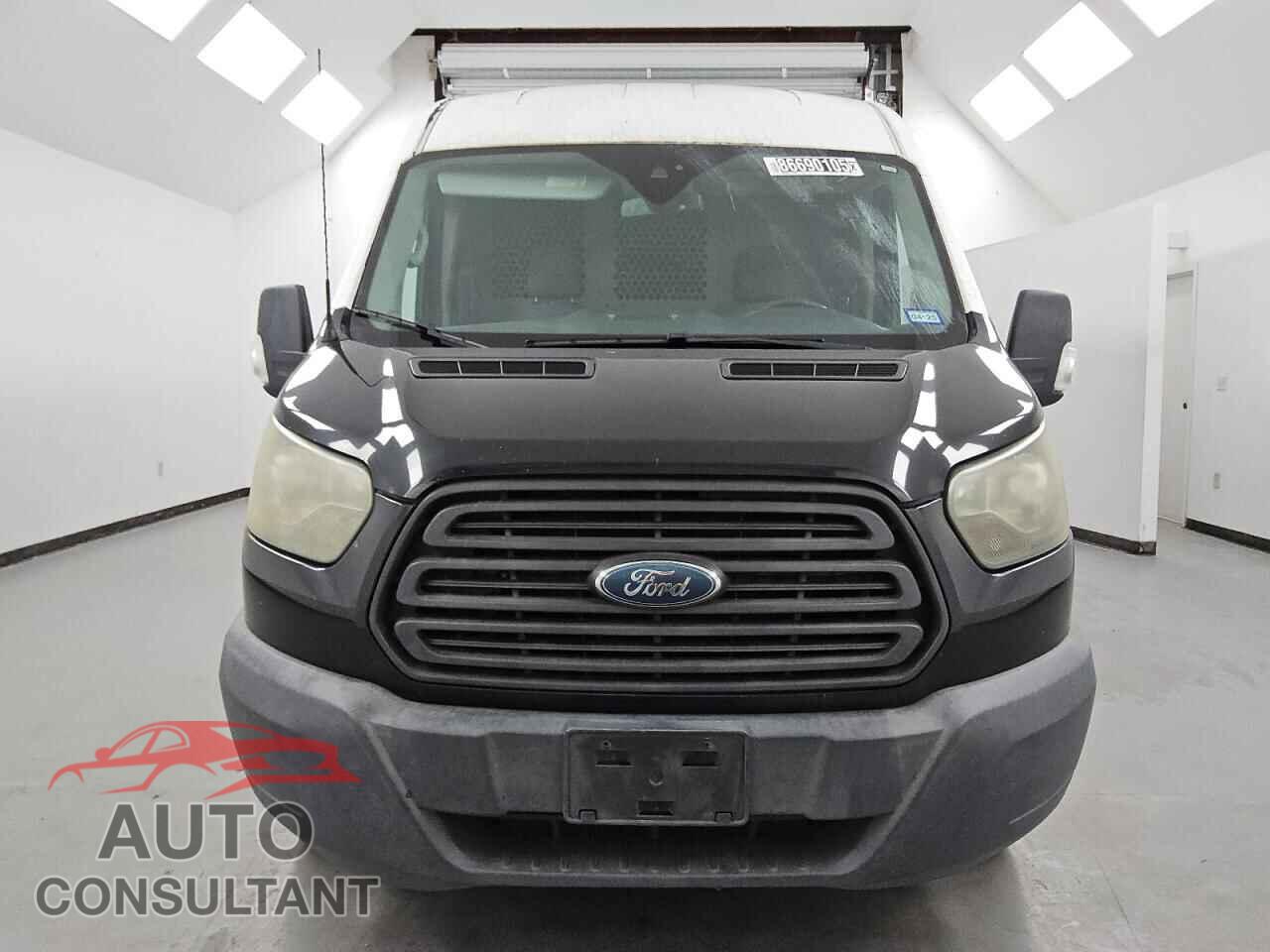 FORD TRANSIT 2015 - 1FTYR2CM4FKA72982