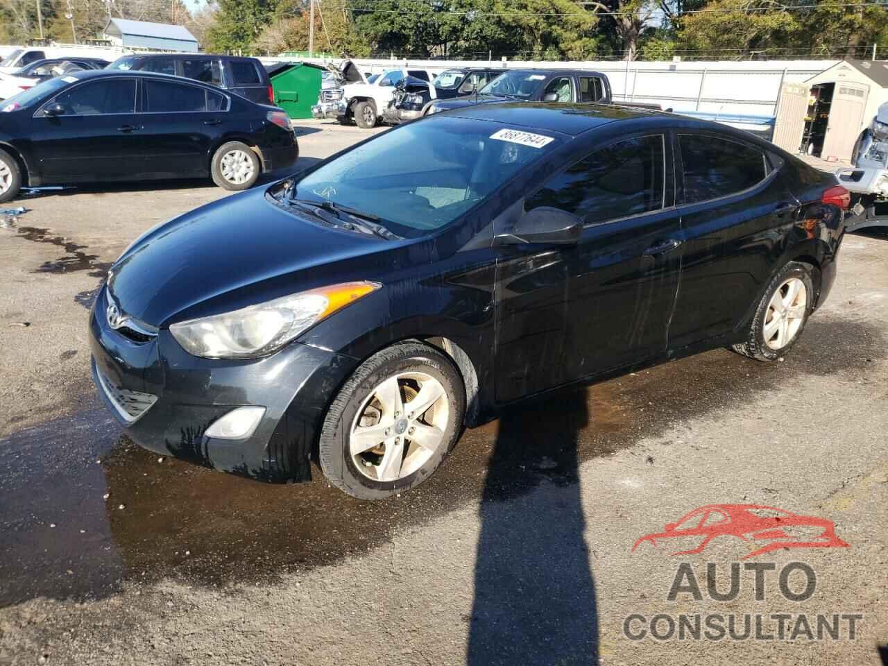 HYUNDAI ELANTRA 2013 - KMHDH4AE8DU913384