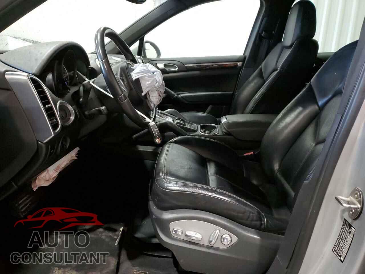 PORSCHE CAYENNE 2012 - WP1AA2A21CLA03665
