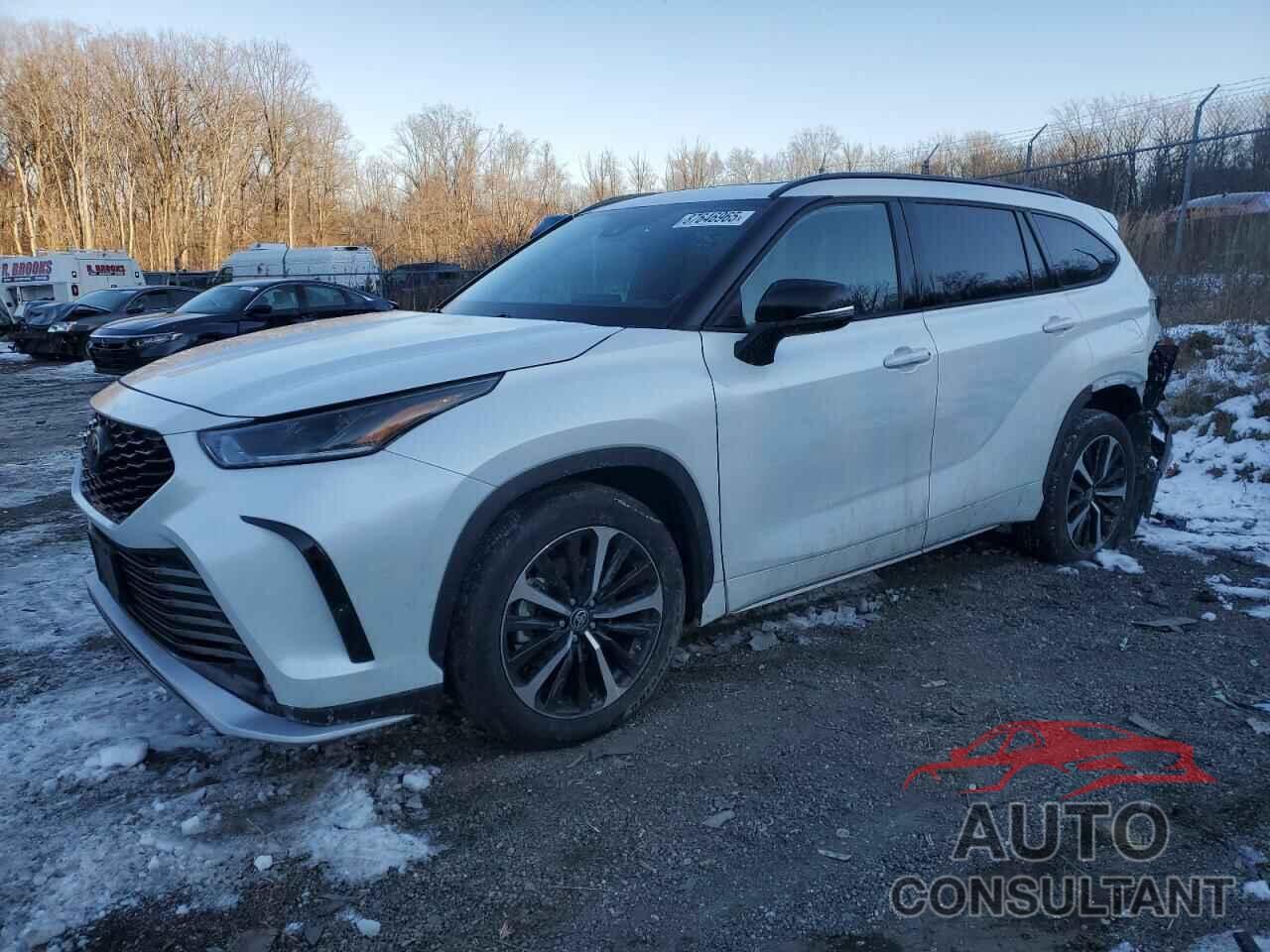 TOYOTA HIGHLANDER 2022 - 5TDLZRBH2NS162842