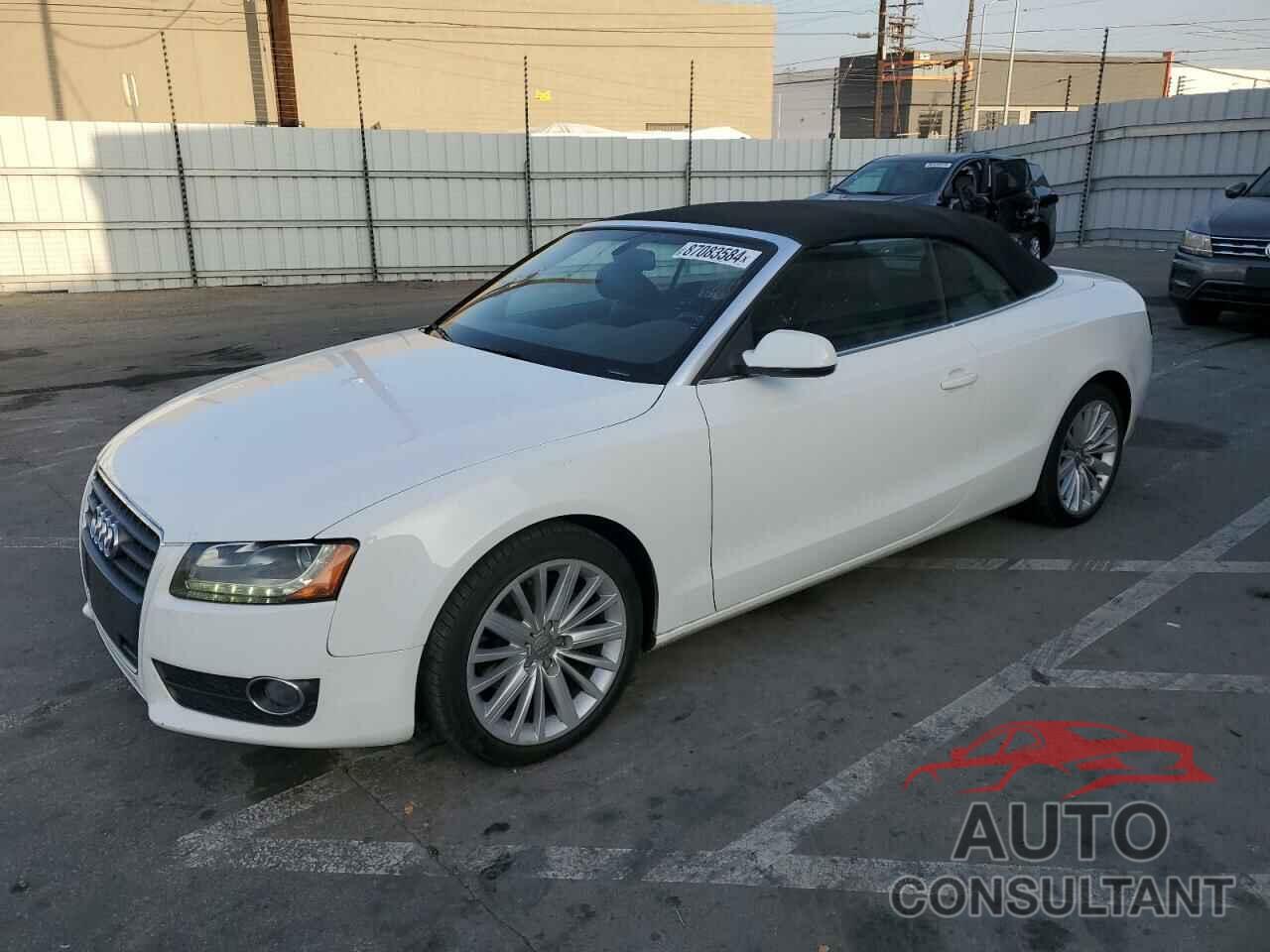 AUDI A5 2011 - WAUJFAFH7BN017953