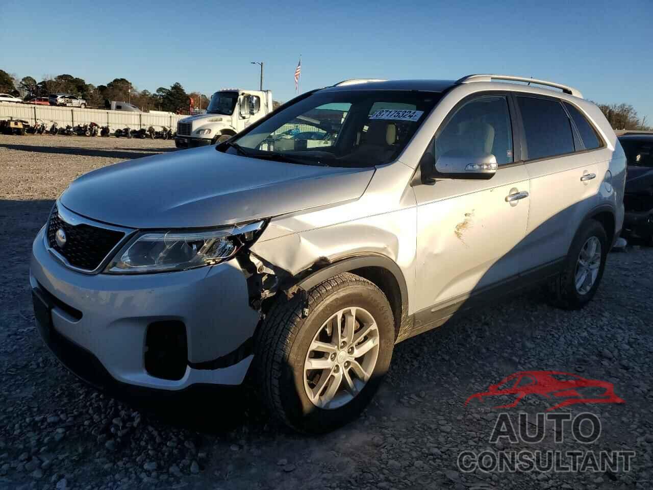 KIA SORENTO 2015 - 5XYKT4A71FG596192