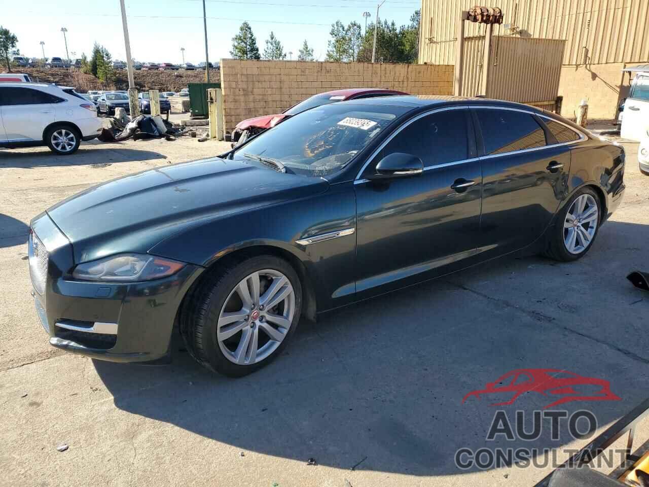 JAGUAR XJ 2016 - SAJWA2G71G8V94388