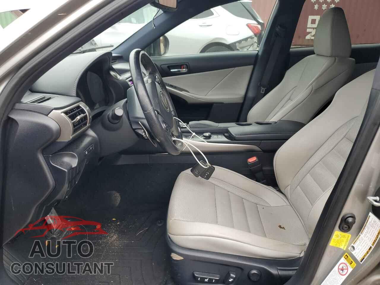 LEXUS IS 2016 - JTHBA1D21G5003881