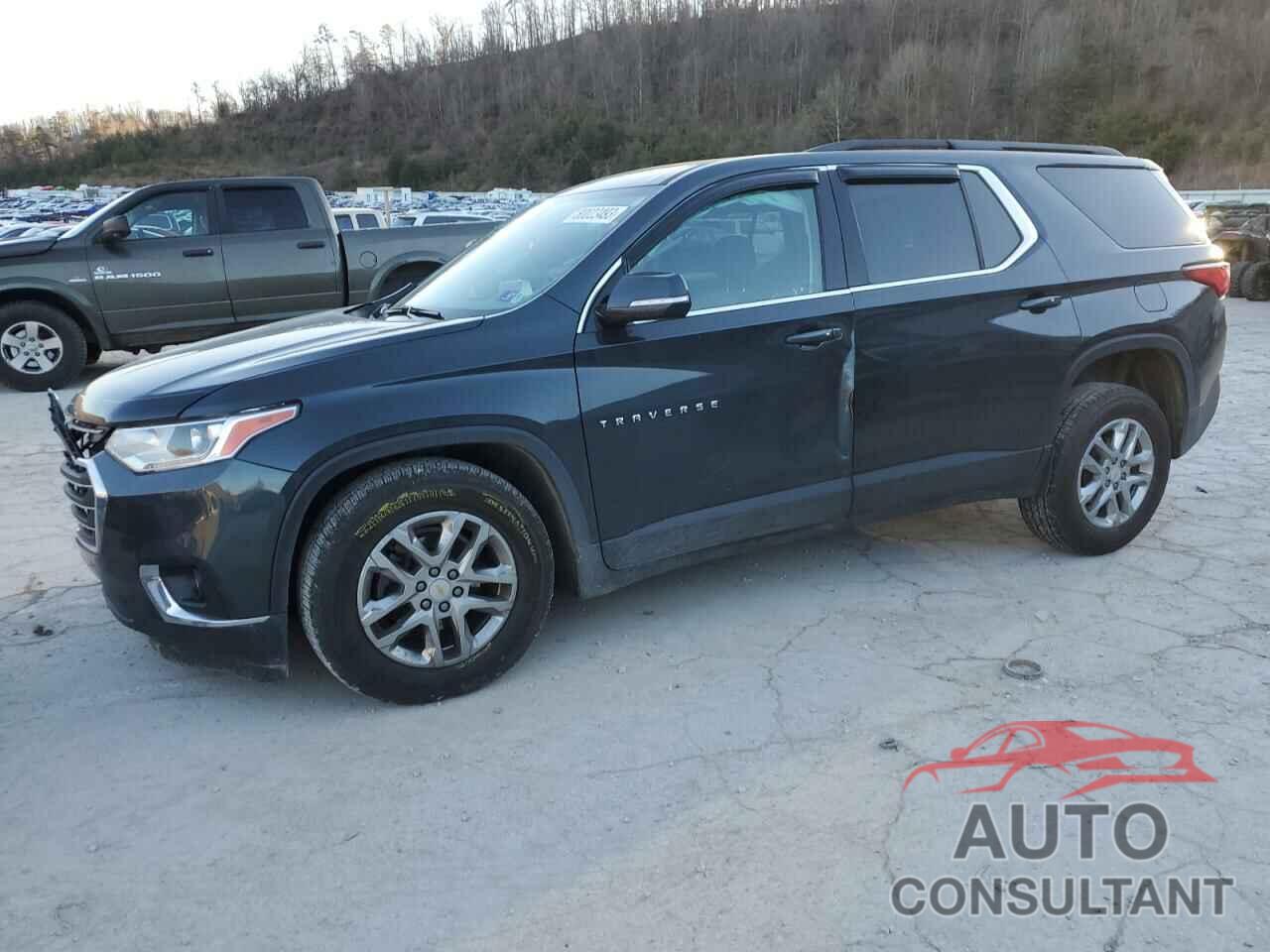 CHEVROLET TRAVERSE 2019 - 1GNEVGKW1KJ243449