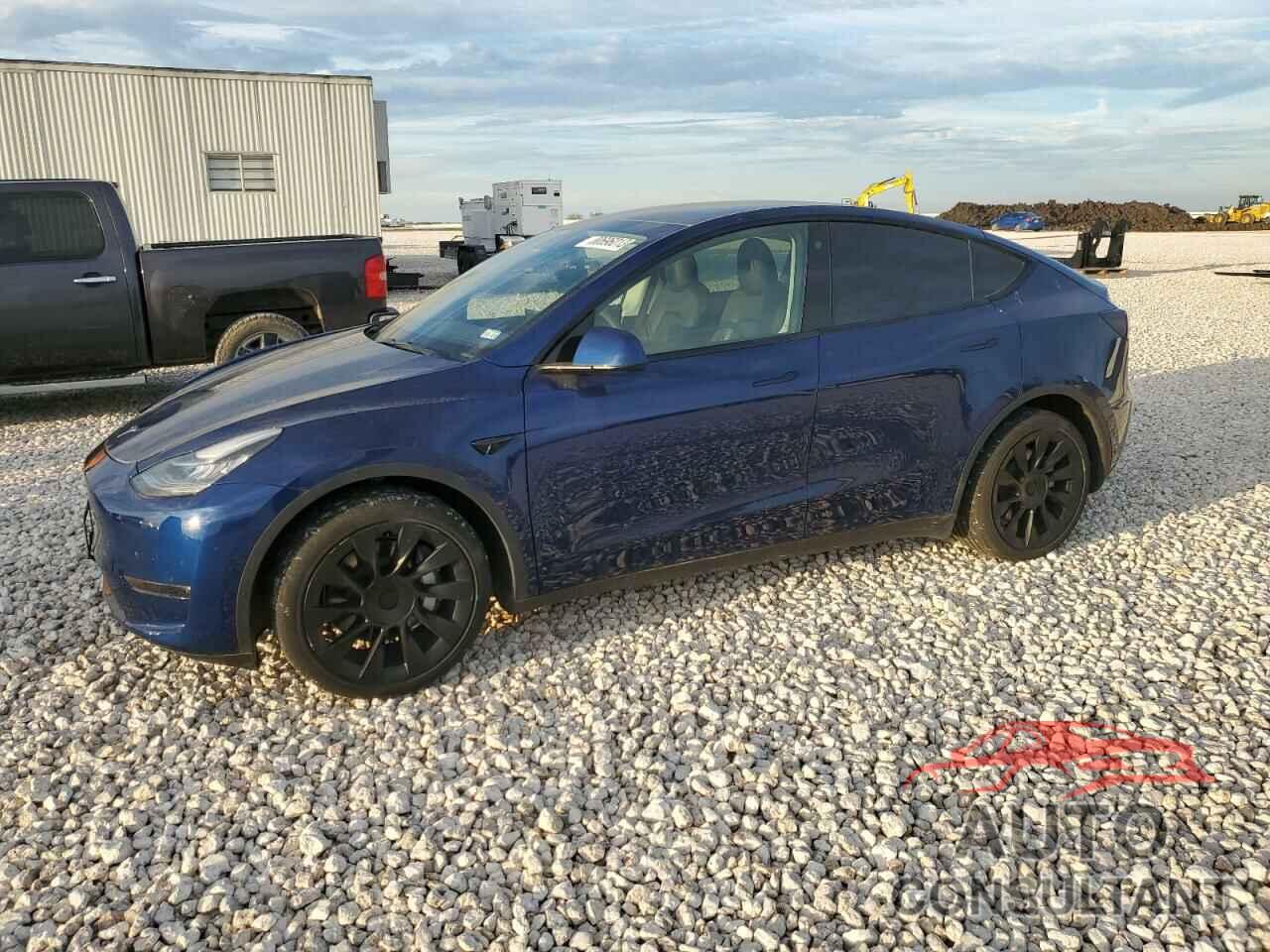 TESLA MODEL Y 2021 - 5YJYGDEE3MF295600