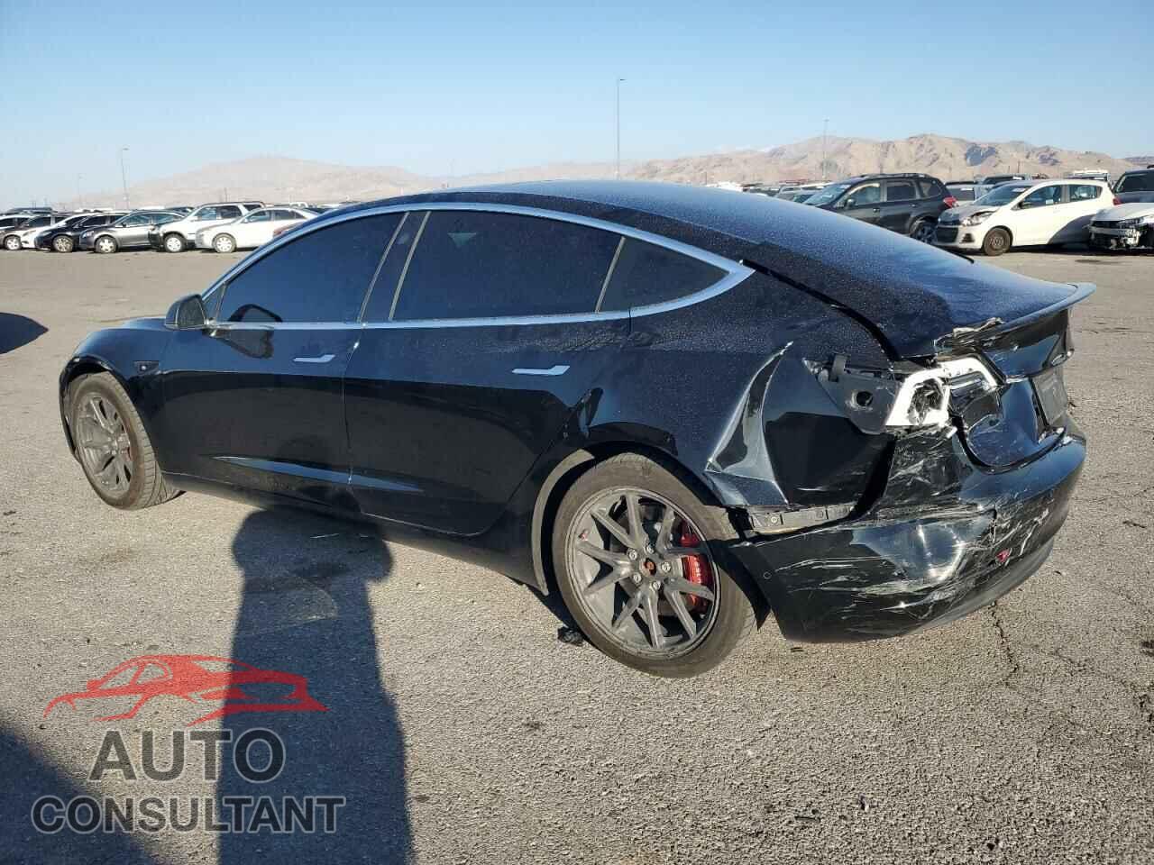 TESLA MODEL 3 2019 - 5YJ3E1EBXKF385828