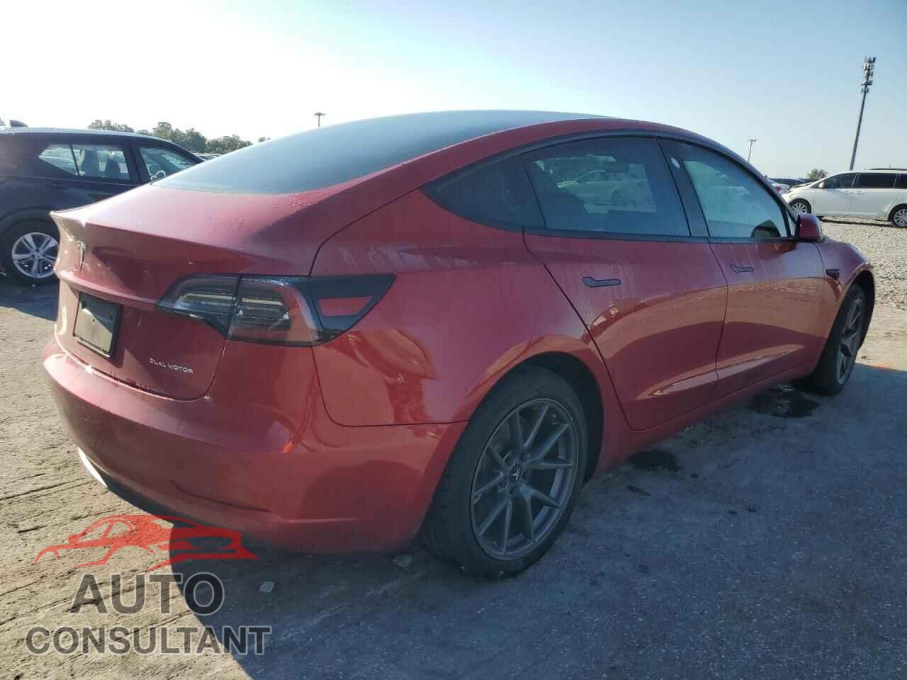 TESLA MODEL 3 2021 - 5YJ3E1EB8MF860122