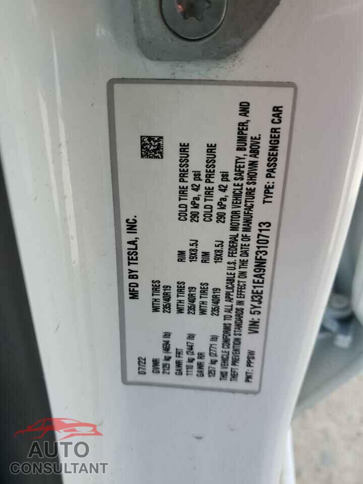 TESLA MODEL 3 2022 - 5YJ3E1EA9NF310713