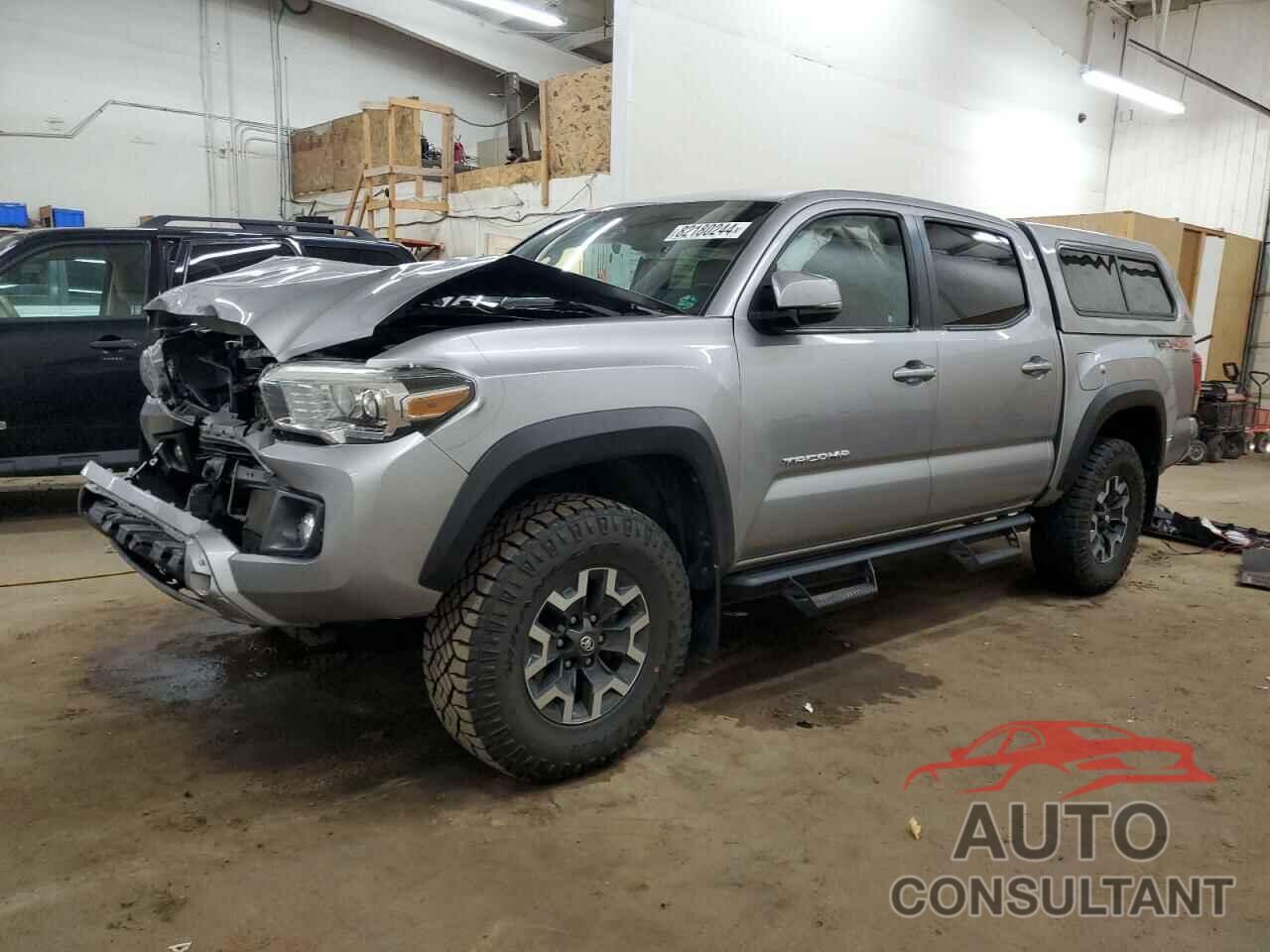 TOYOTA TACOMA 2018 - 5TFCZ5AN8JX134550