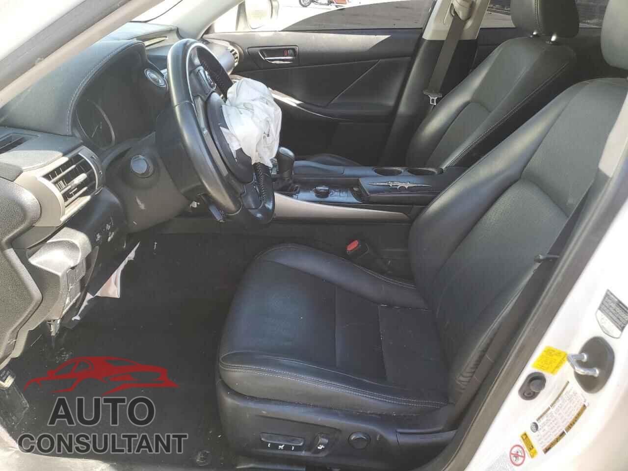 LEXUS IS 2014 - JTHBF1D23E5033480