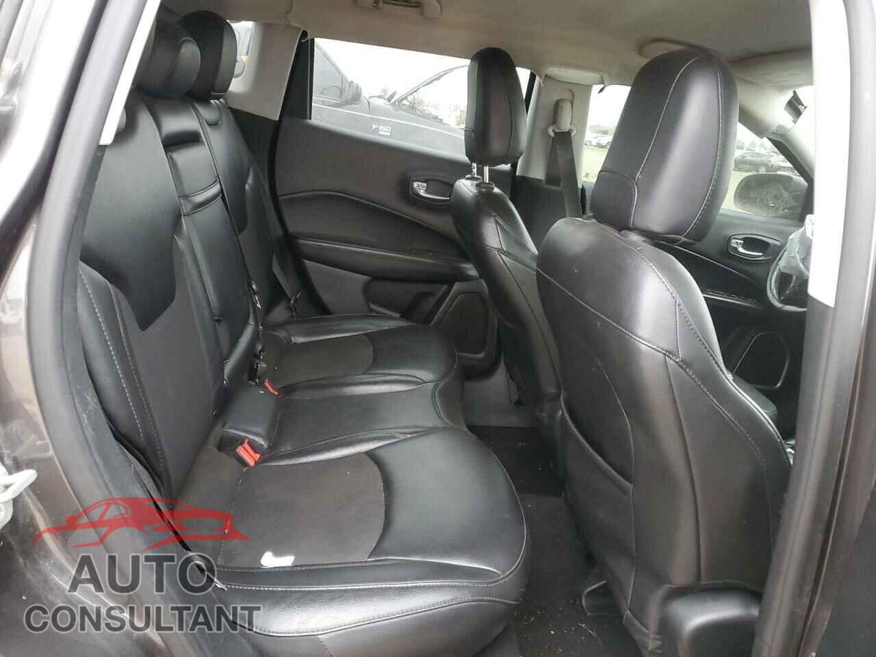 JEEP COMPASS 2019 - 3C4NJDBB0KT648565