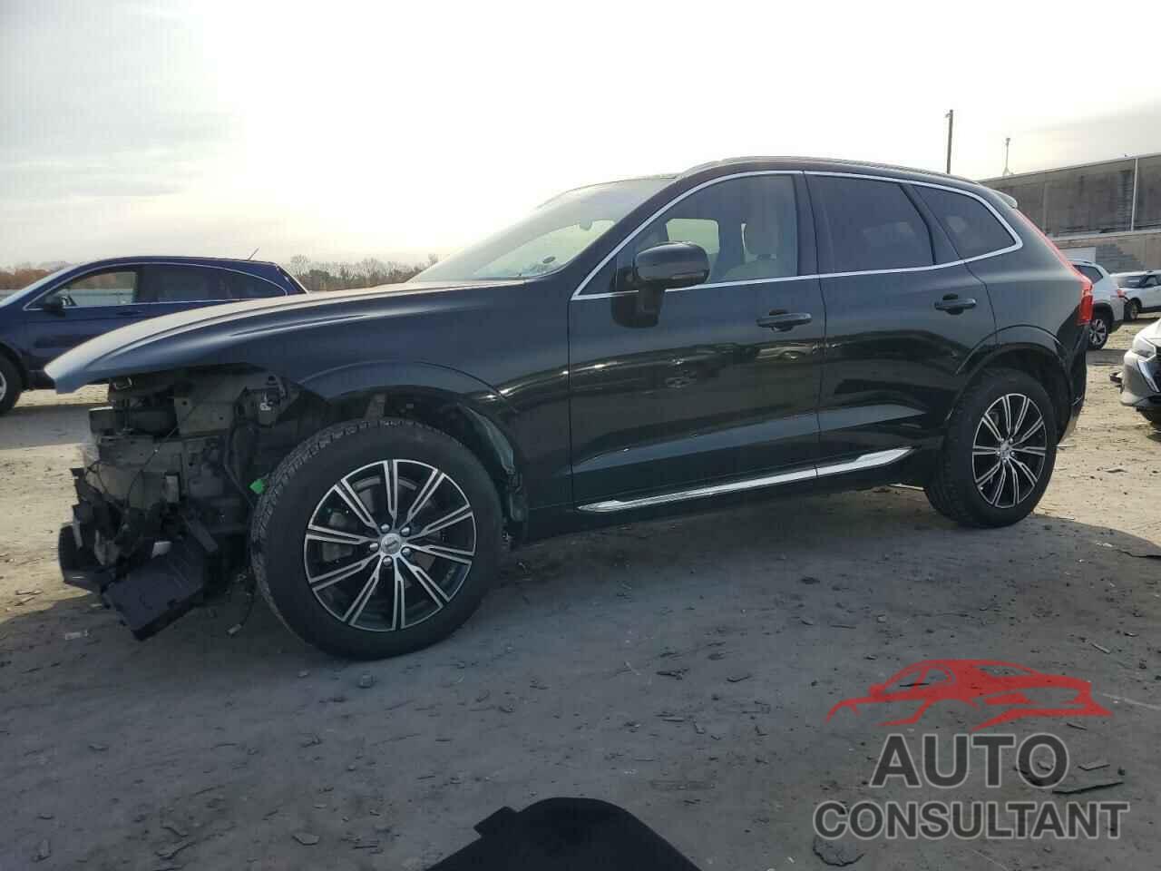 VOLVO XC60 2018 - YV4102RL6J1035521