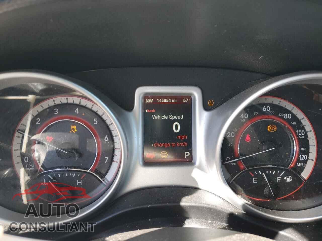 DODGE JOURNEY 2015 - 3C4PDCBB8FT556913