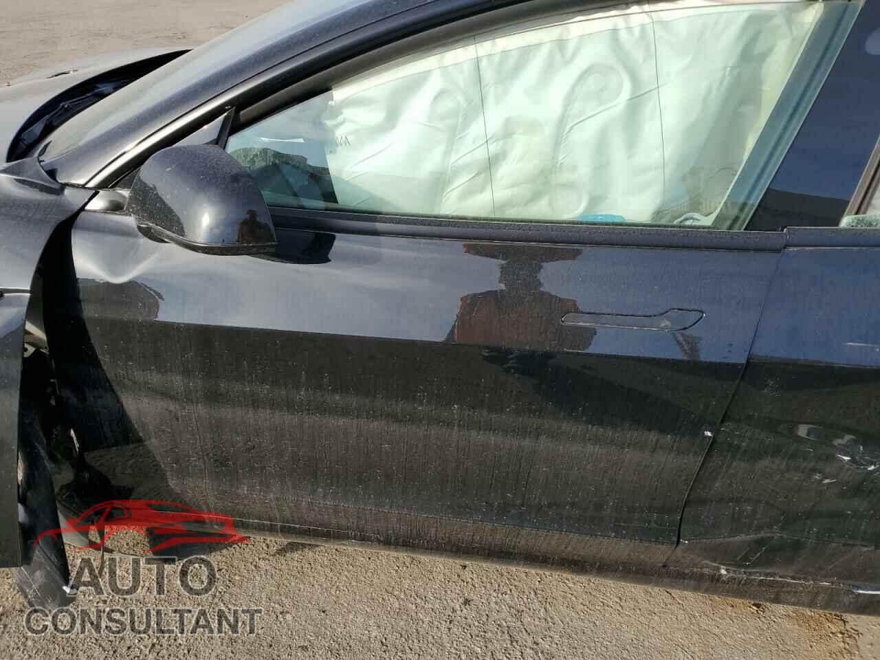 TESLA MODEL 3 2024 - 5YJ3E1EA5RF870167
