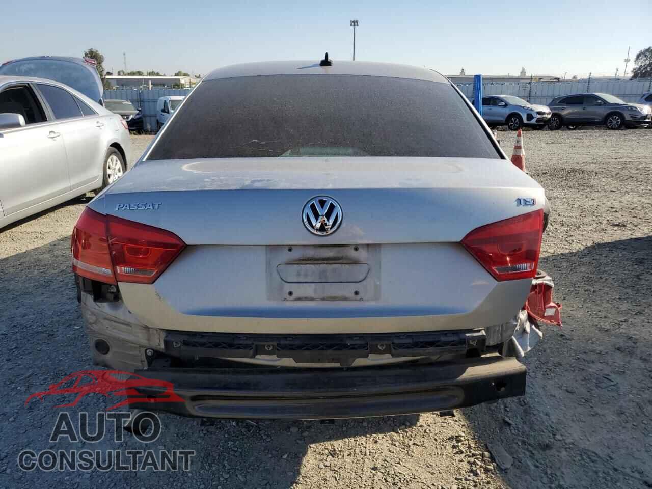 VOLKSWAGEN PASSAT 2014 - 1VWAT7A31EC039924