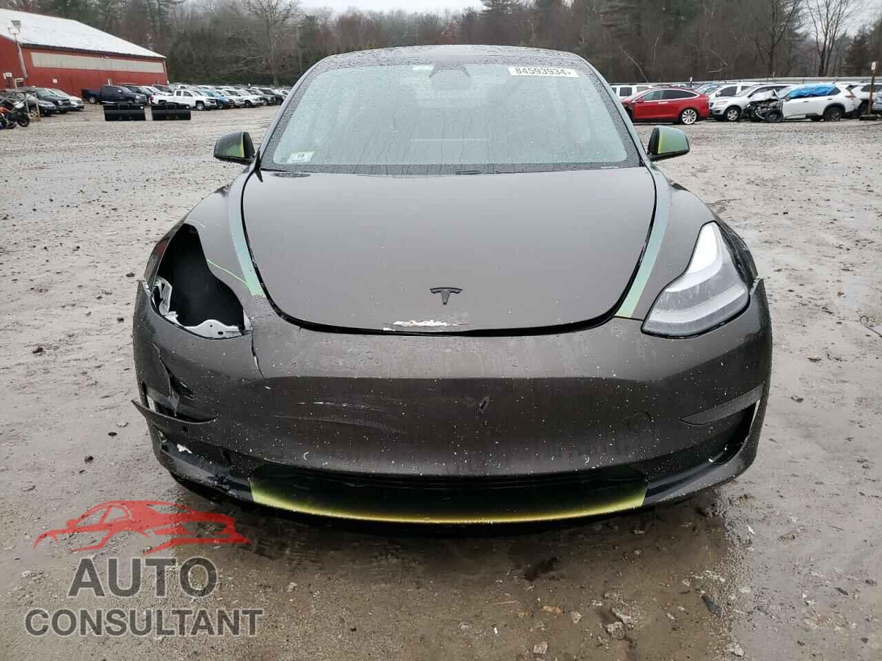TESLA MODEL 3 2021 - 5YJ3E1EA2MF047690