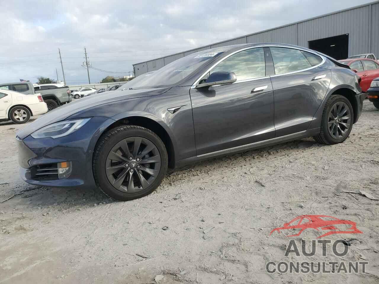 TESLA MODEL S 2018 - 5YJSA1E25JF286498