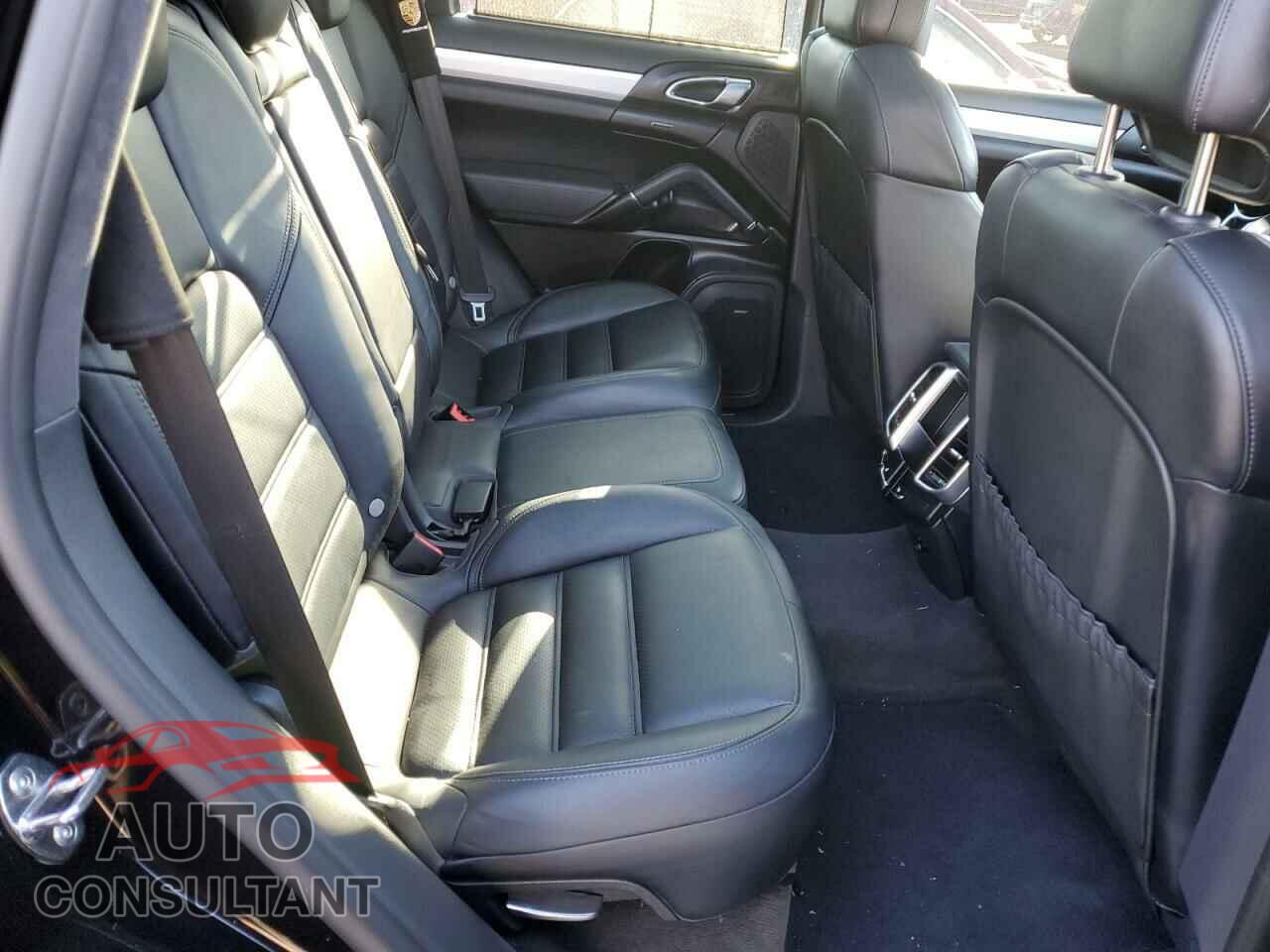 PORSCHE CAYENNE 2015 - WP1AC2A23FLA80777